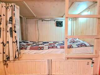 Гостиница Жить просто Пятигорск Кровать в общем номере (женская половина)-4